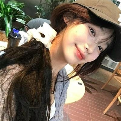 红粉妖魔